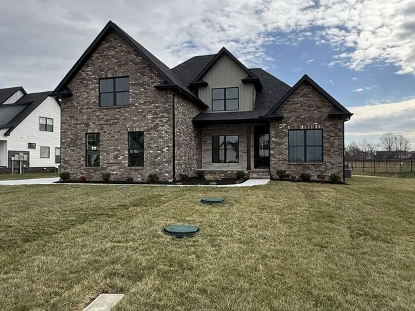 2631 Holly Springs Dr , Murfreesboro, TN 37128