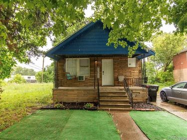 15608 Wabash Upper Street, Detroit, MI 48238