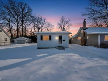 149 Fay Avenue, Avon Lake, OH 44012