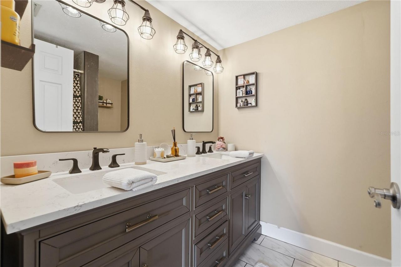 1200 Tarpon Woods Boulevard, Unit N2, Palm Harbor, FL 34685 Photo