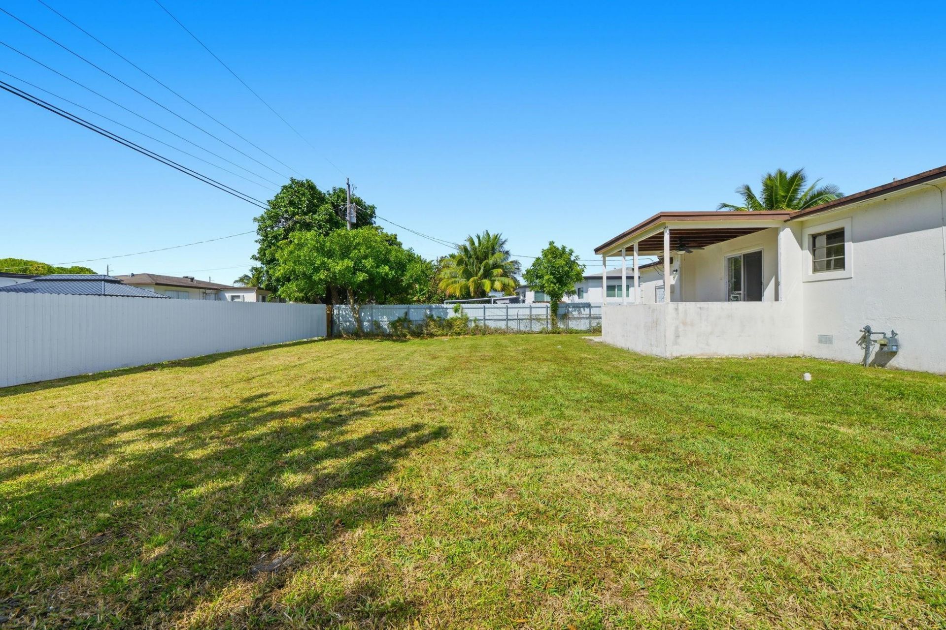 18000 NW 6th Court, Miami, FL 33169 Photo