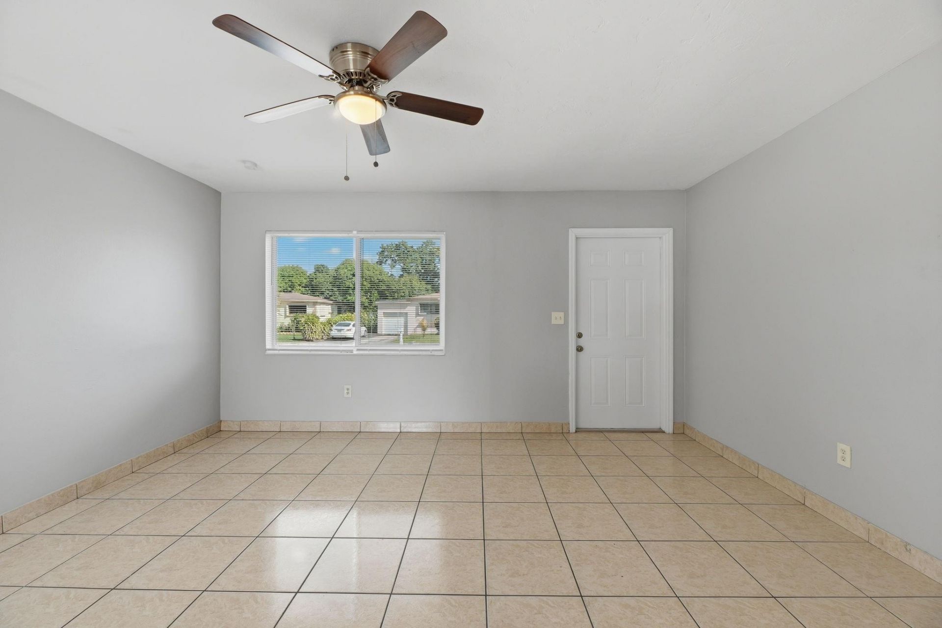 18000 NW 6th Court, Miami, FL 33169 Photo