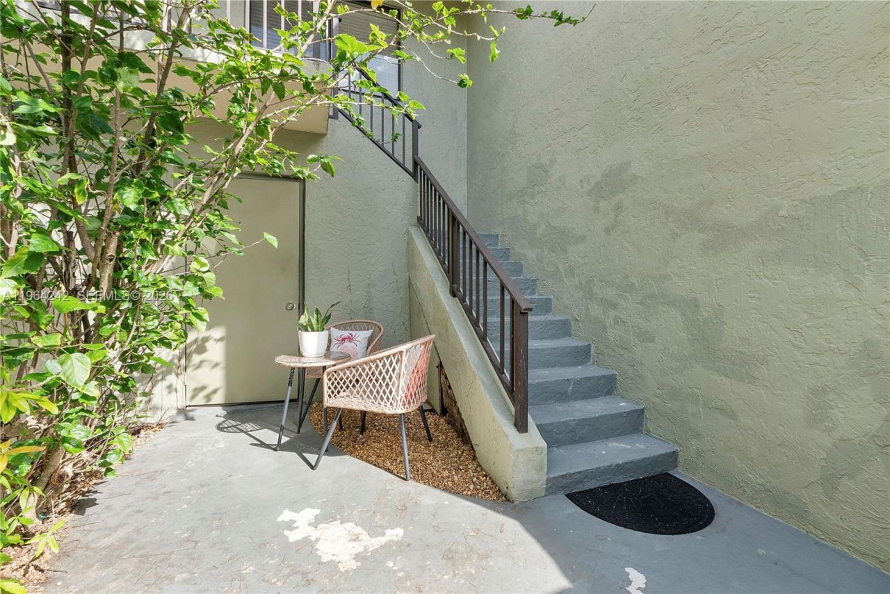 9518 SW 1st Ct, Unit 21-S, Coral Springs, FL 33071 Photo