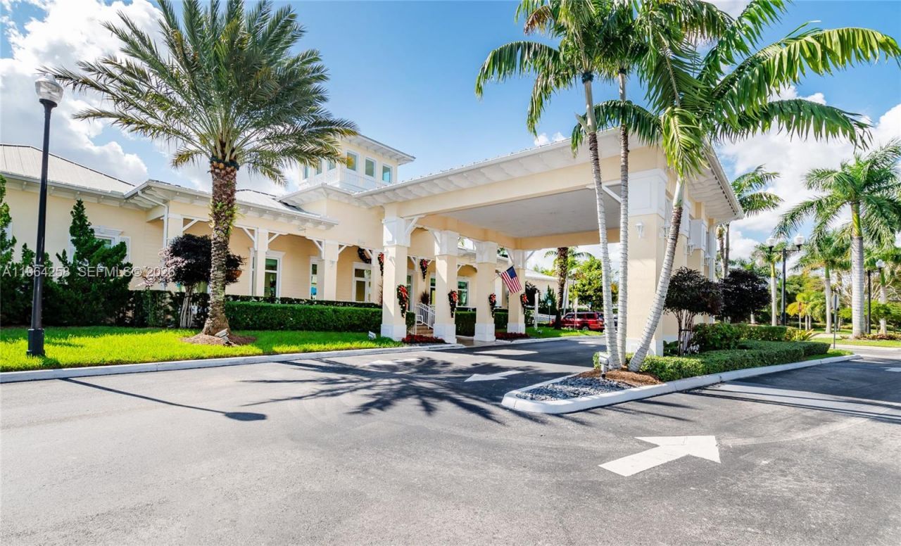 205 SE 29th Ter, Unit 2, Homestead, FL 33033 Photo