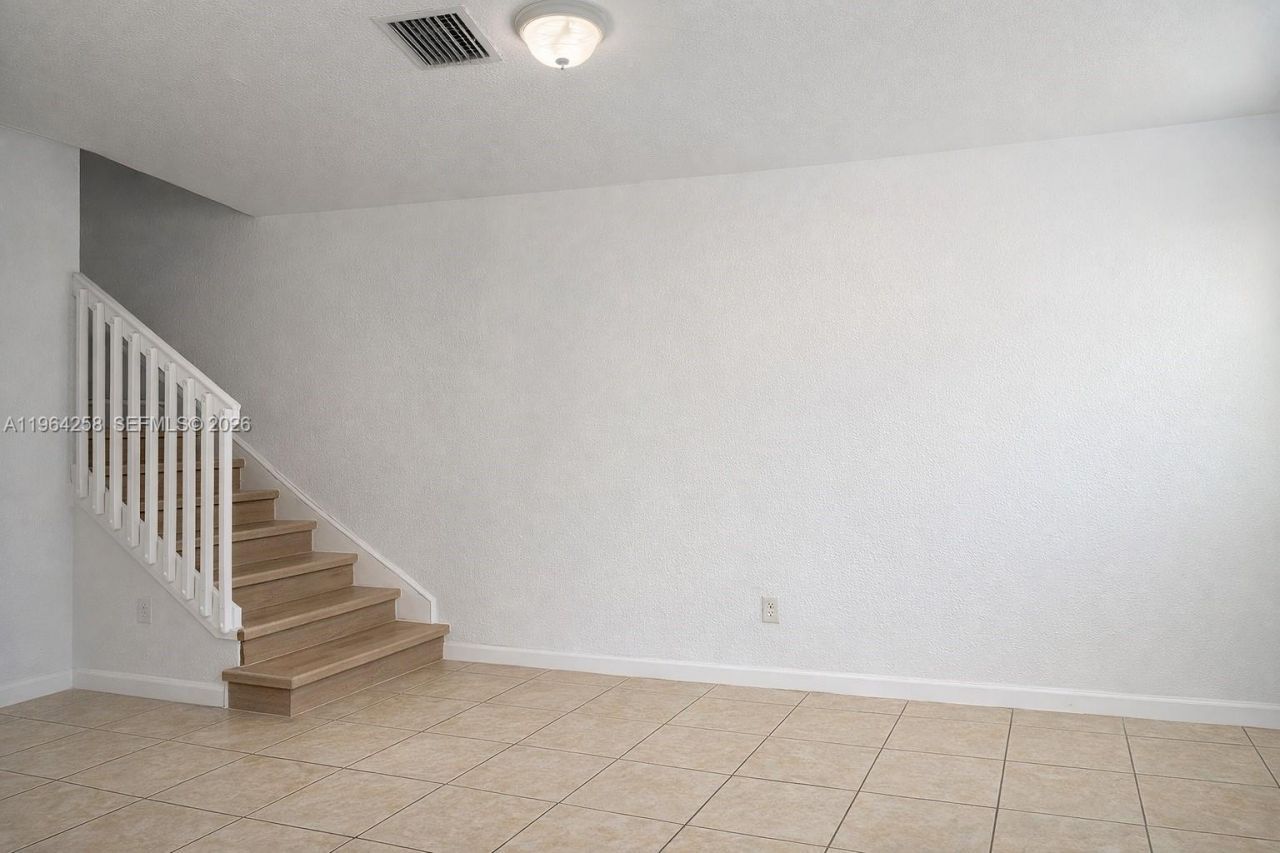 205 SE 29th Ter, Unit 2, Homestead, FL 33033 Photo