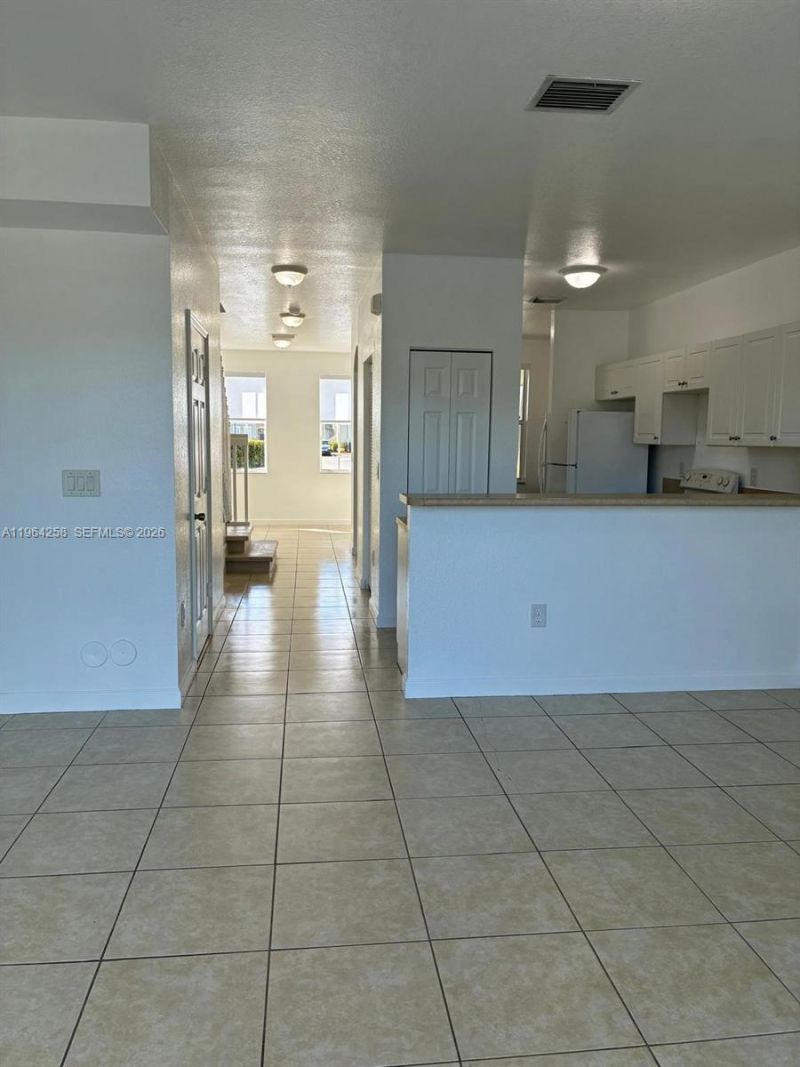 205 SE 29th Ter, Unit 2, Homestead, FL 33033 Photo