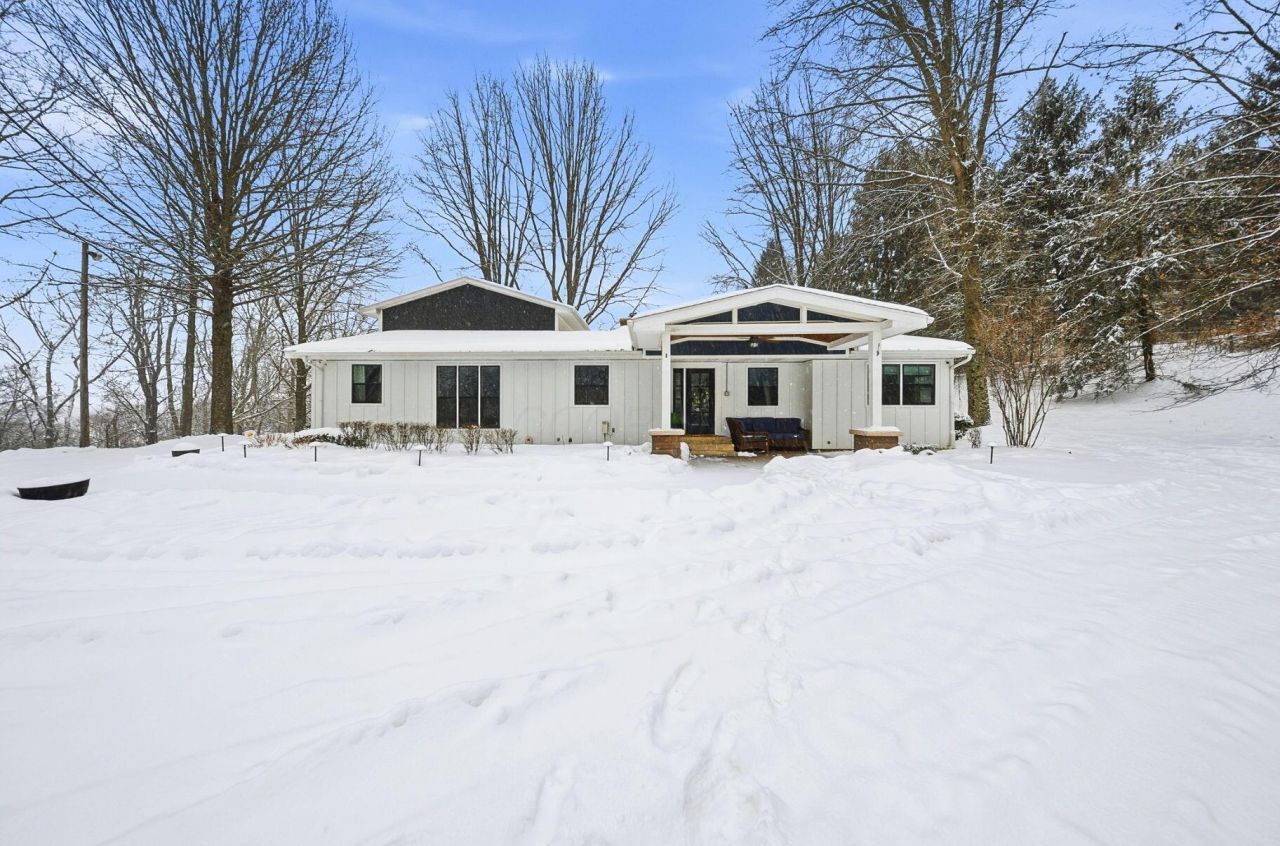 5715 Coonpath Road Nw, Carroll, OH 43112 Main Photo