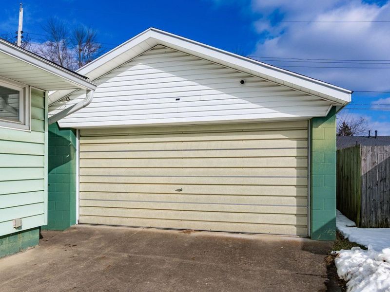 1284 Thurston Drive, Columbus, OH 43227 Photo 31