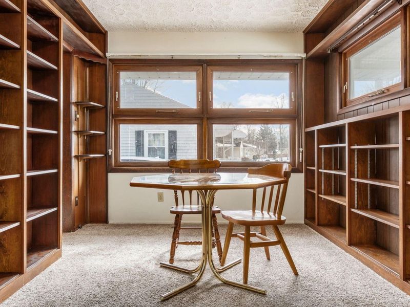 1284 Thurston Drive, Columbus, OH 43227 Photo 9