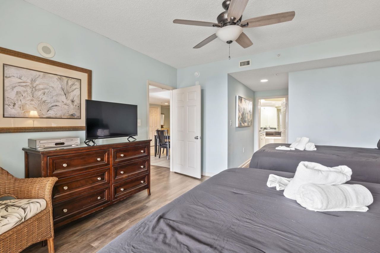 4801 Harbor Pointe Dr. Photo 10