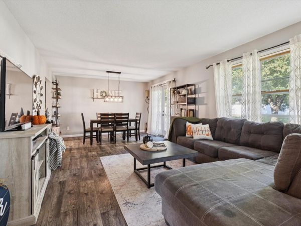 609 E Welco Drive, Montgomery, MN 56069