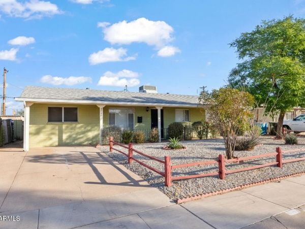 4848 W HIGHLAND Avenue, Phoenix, AZ 85031