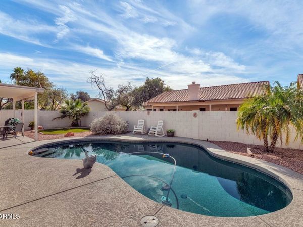 11501 W LAURELWOOD Lane, Avondale, AZ 85392
