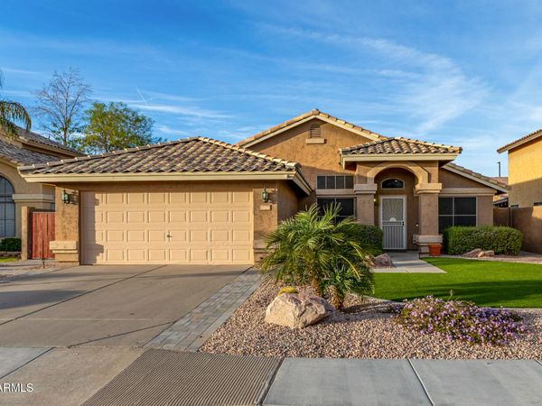 7256 E NOPAL Avenue, Mesa, AZ 85209