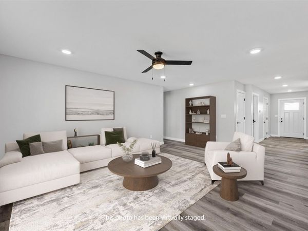 108 W Washington Street, Norway, IA 52318