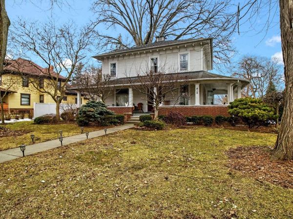 418 W Adrian, Blissfield, MI 49228