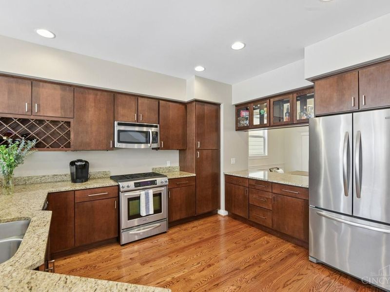 448 Strafer Street, Cincinnati, OH 45226 Photo 15