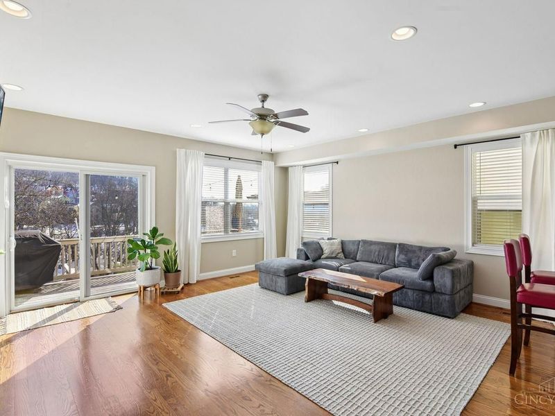 448 Strafer Street, Cincinnati, OH 45226 Photo 18