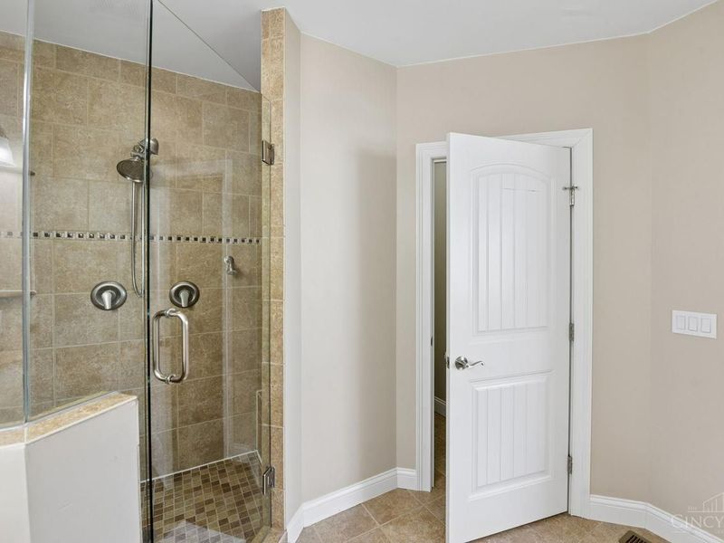 448 Strafer Street, Cincinnati, OH 45226 Photo 29