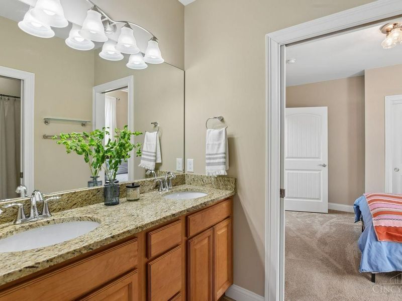 448 Strafer Street, Cincinnati, OH 45226 Photo 37