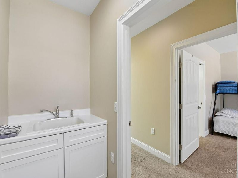 448 Strafer Street, Cincinnati, OH 45226 Photo 45