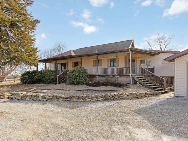 409 N MAIN Street, Payson, IL 62360