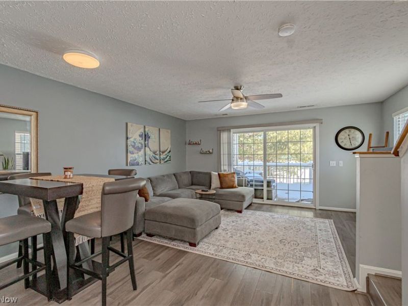 6759 Quarrystone Lane, Middleburg Heights, OH 44130 Photo 10