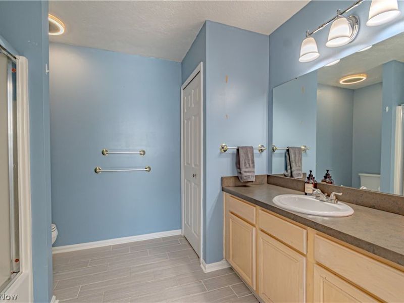 6759 Quarrystone Lane, Middleburg Heights, OH 44130 Photo 16