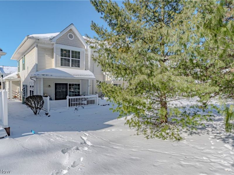 6759 Quarrystone Lane, Middleburg Heights, OH 44130 Photo 3