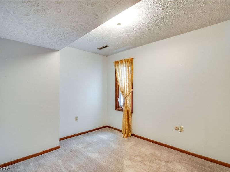 6180 Drexel Street NW, Massillon, OH 44646 Photo 30