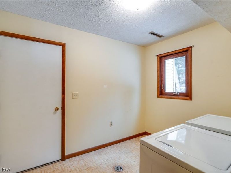 6180 Drexel Street NW, Massillon, OH 44646 Photo 32