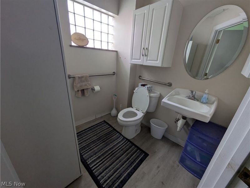 211 3rd Street, Fairport Harbor, OH 44077 Photo 9