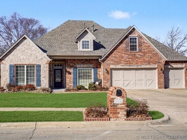 604 S 71st Street, Broken Arrow, OK 74014