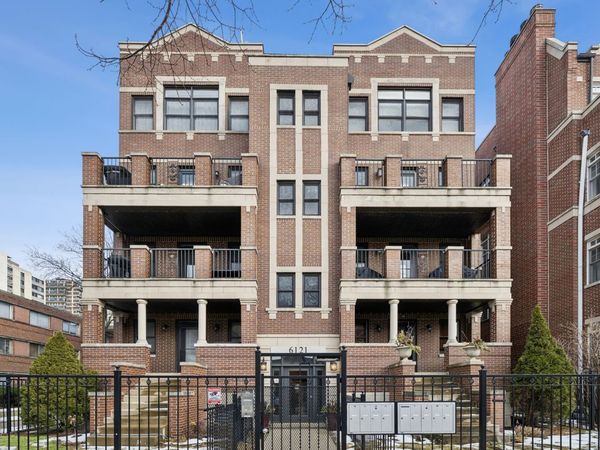 6121 N Winthrop Avenue, Unit 1S, Chicago, IL 60660