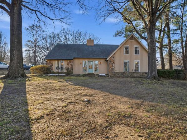 1829 E CHURCHILL DWNS, Germantown, TN 38138