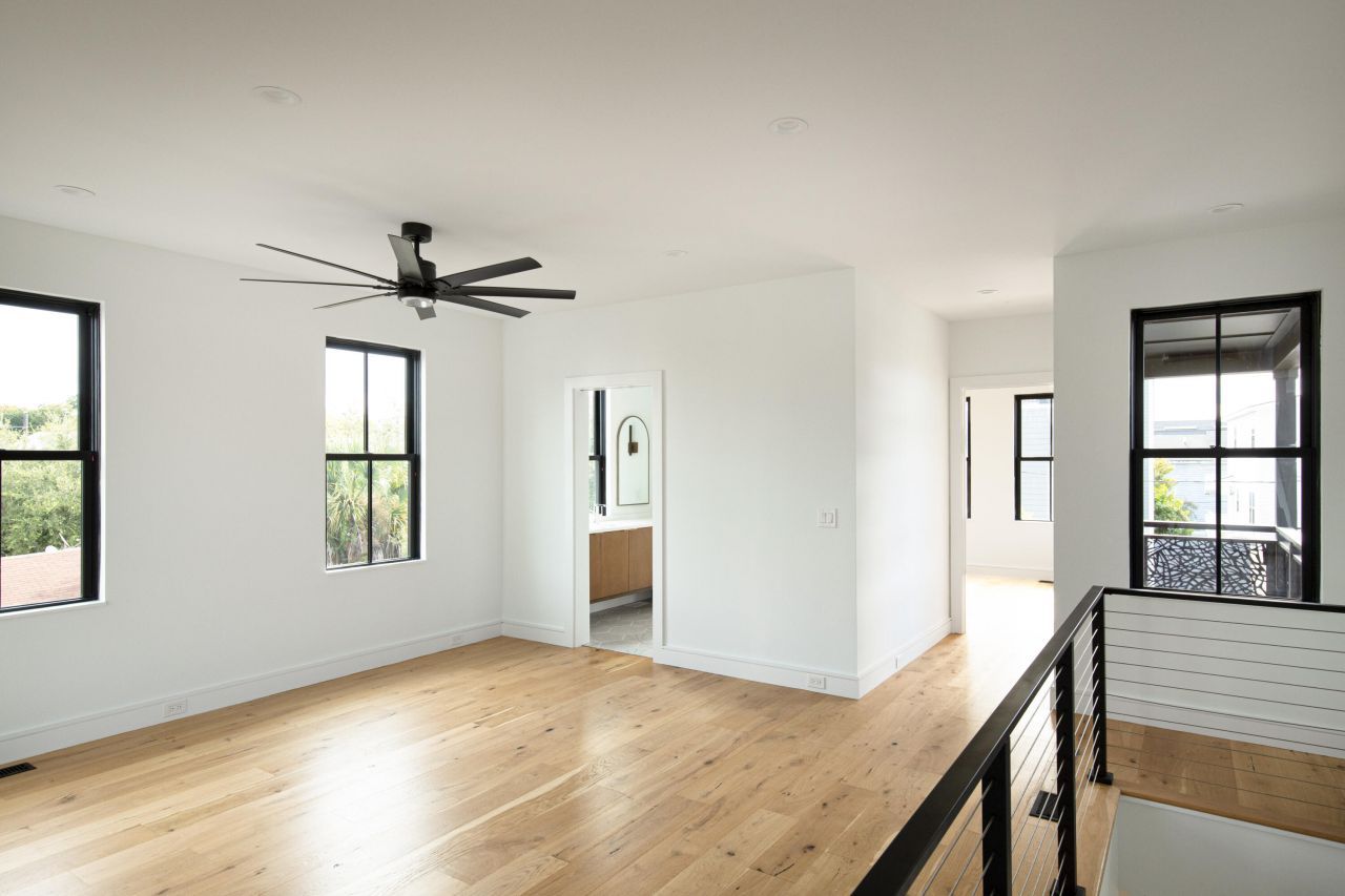 76 Cooper Street Photo 14