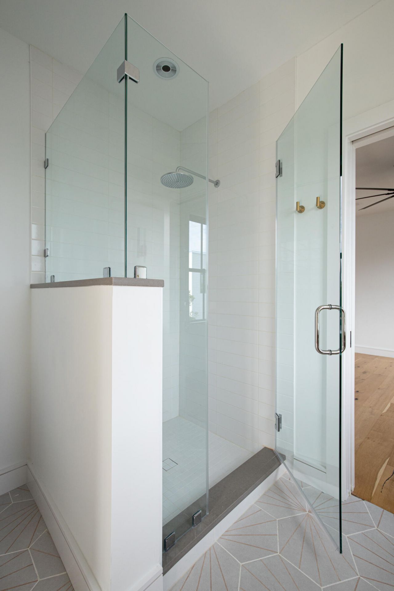 76 Cooper Street Photo 20