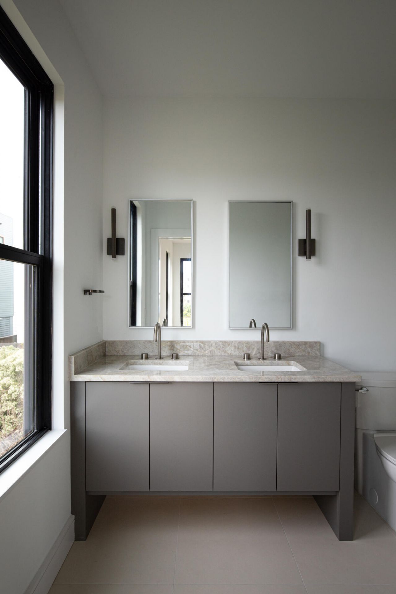 76 Cooper Street Photo 25