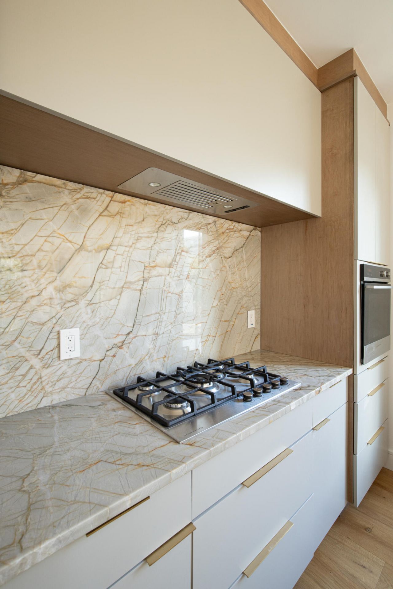 76 Cooper Street Photo 8