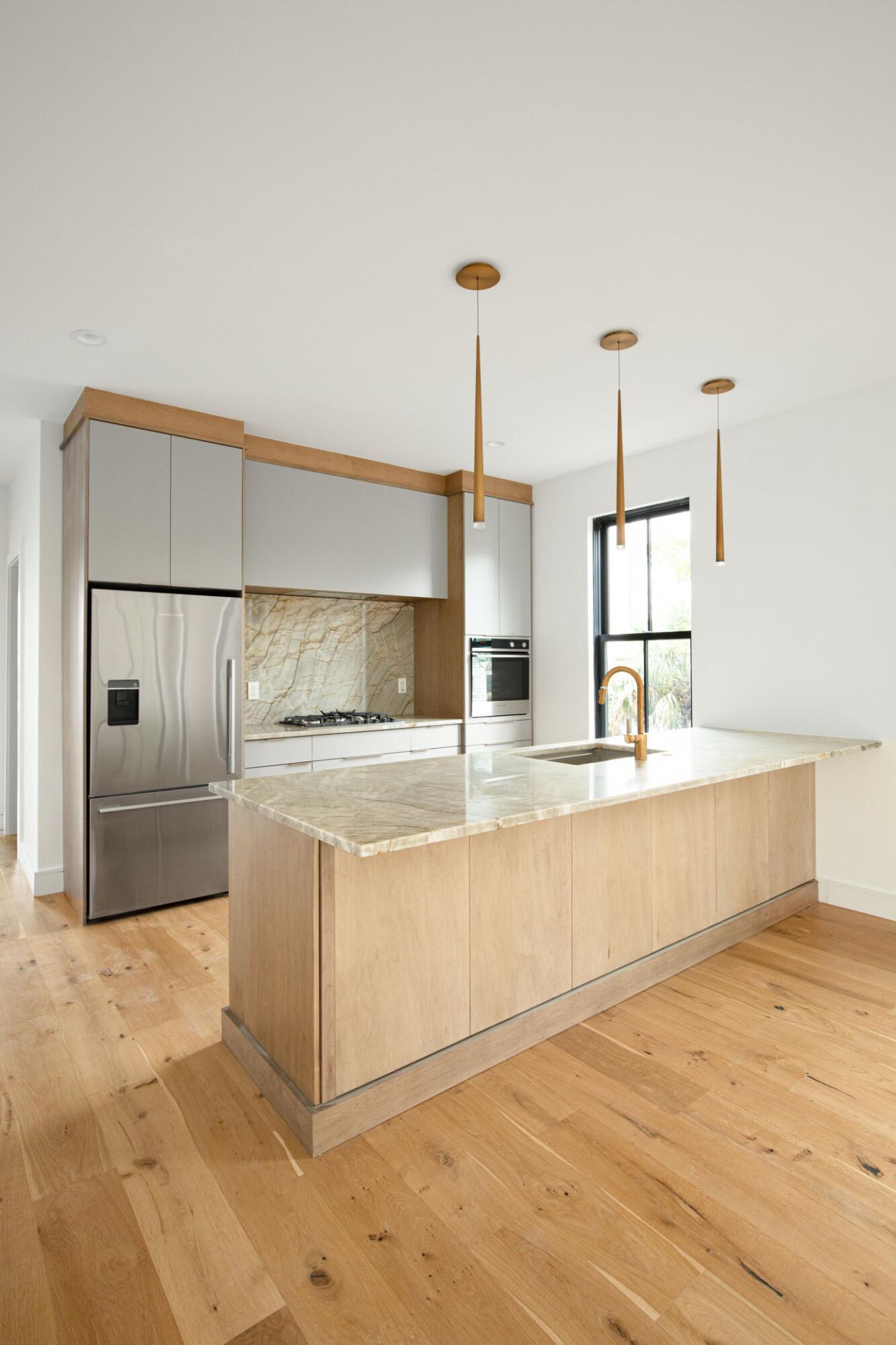 76 Cooper Street Photo 9