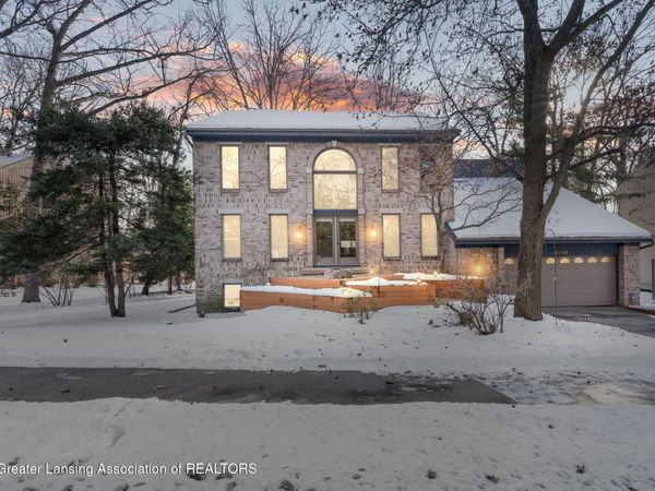 1235 Woodwind Trail, Haslett, MI 48840