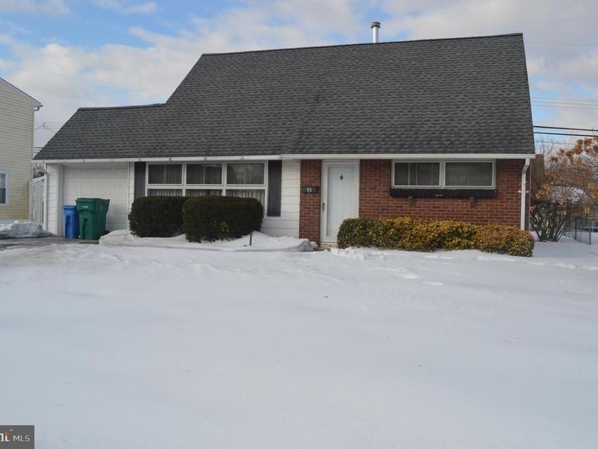 55 Kindle Lane, Levittown, PA 19055 Main Photo