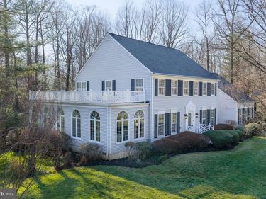 9723 S PARK CIRCLE, FAIRFAX STATION, VA 22039