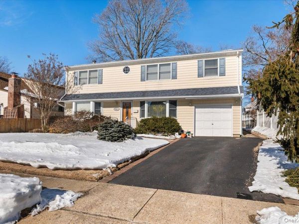 2621 Elderberry Road , North Bellmore, NY 11710