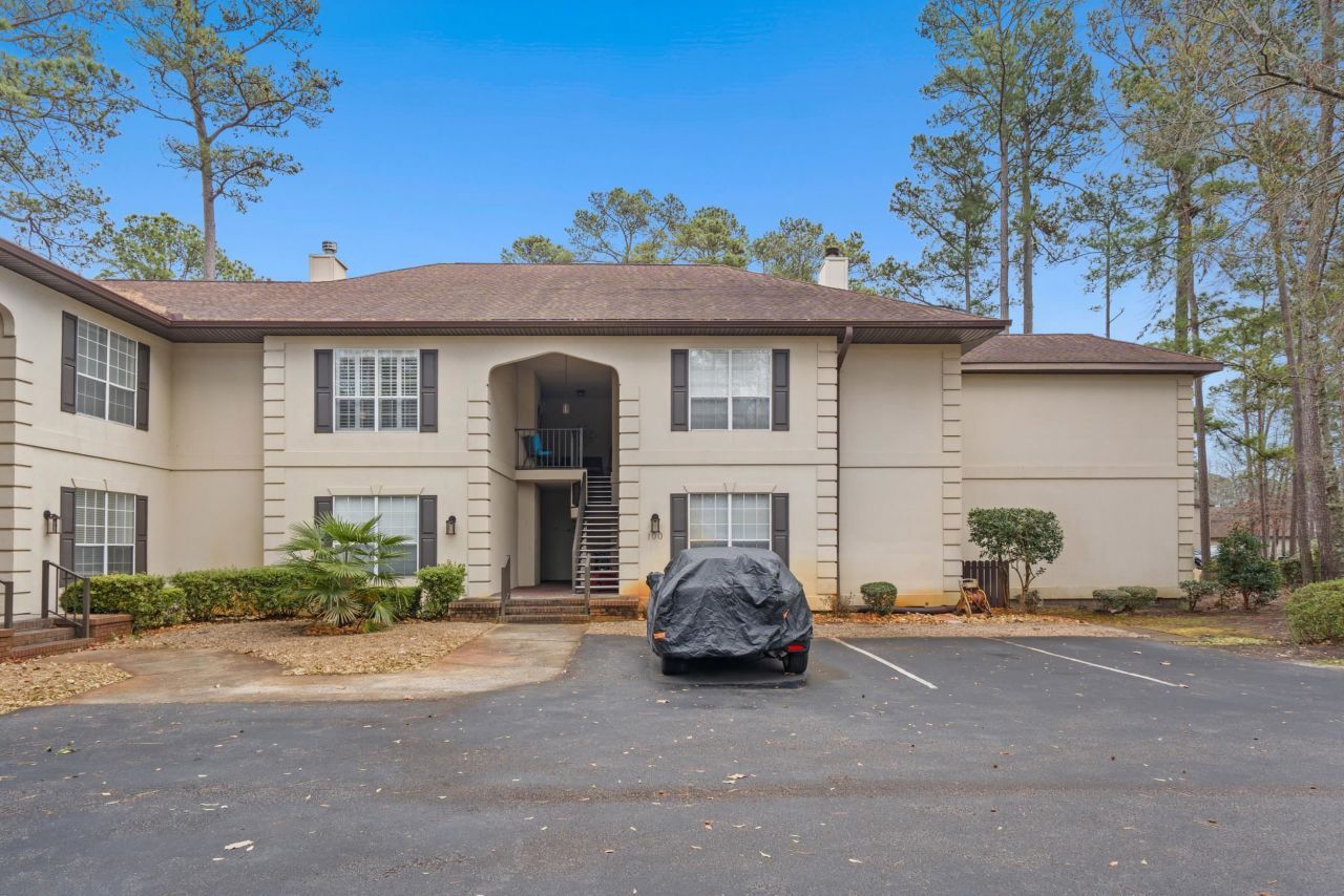 107 Pipers Ln. Photo 10