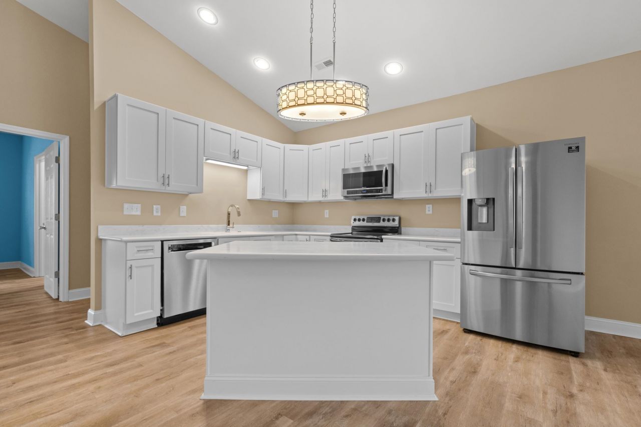 107 Pipers Ln. Photo 18