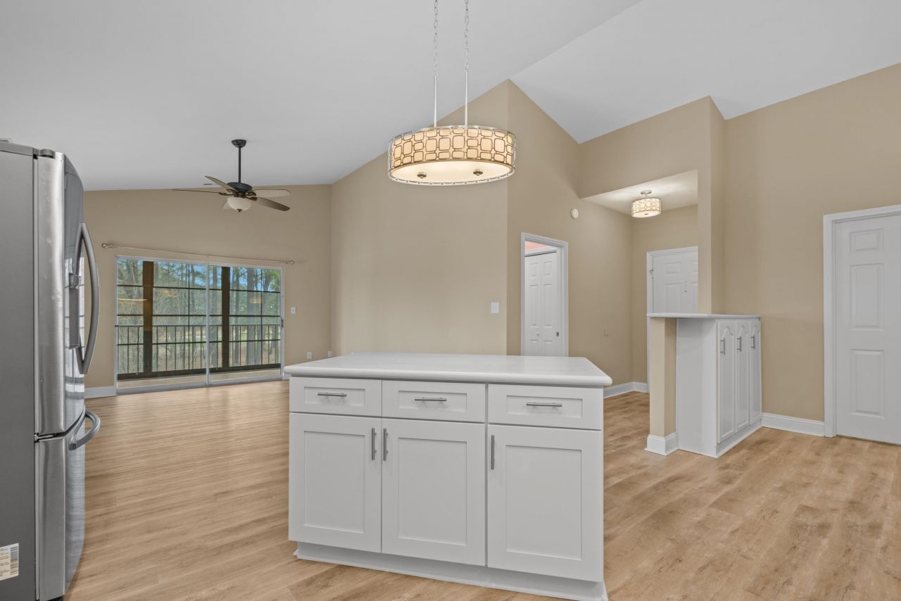 107 Pipers Ln. Photo 21