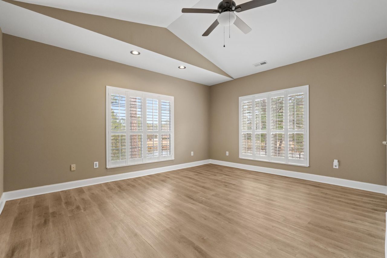 107 Pipers Ln. Photo 29