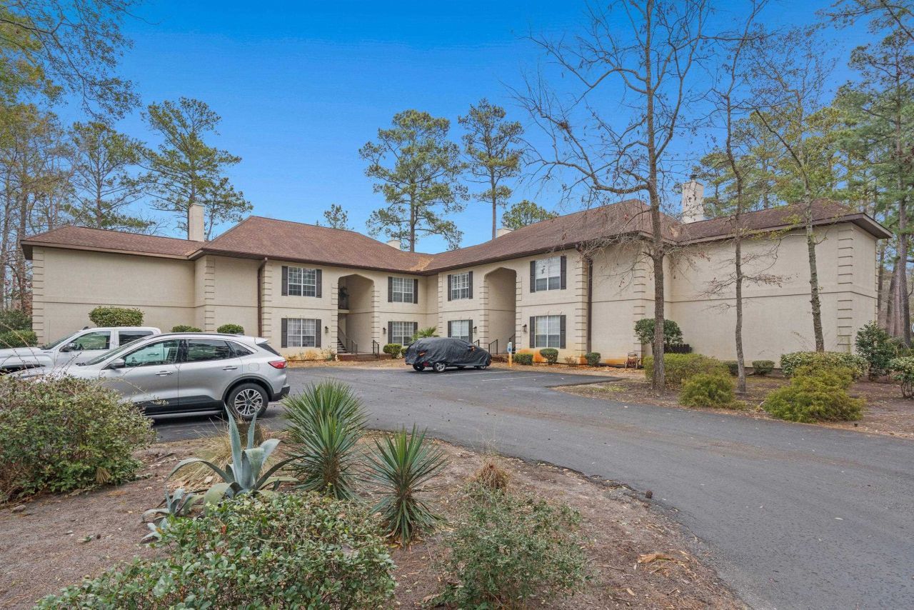 107 Pipers Ln. Photo 9