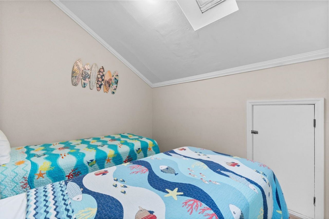 1356 Glenns Bay Rd.  Photo 28